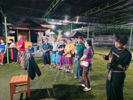 Kunjungan Kerja Ibu perbekel Anak Agung Sri Wathi
